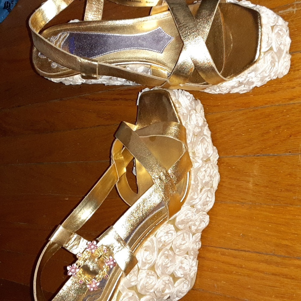 Hale Bob gold wedge